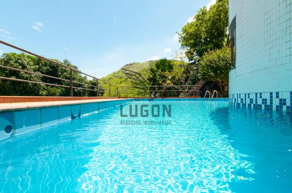 Casa 4 suítes em Fradinhos, Vitória | 1.863 m² de terreno