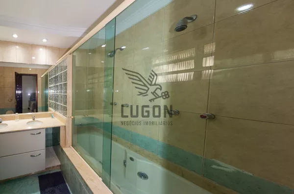 WC Suite 02