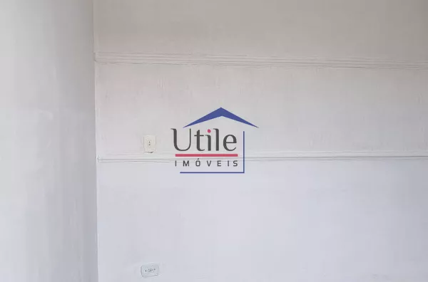 CASA SOBRADADA PARA LOCAÇÃO EM VALINHOS - JD. UNIVERSO
