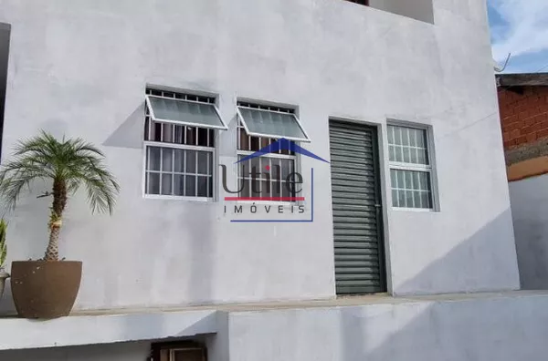CASA SOBRADADA PARA LOCAÇÃO EM VALINHOS - JD. UNIVERSO