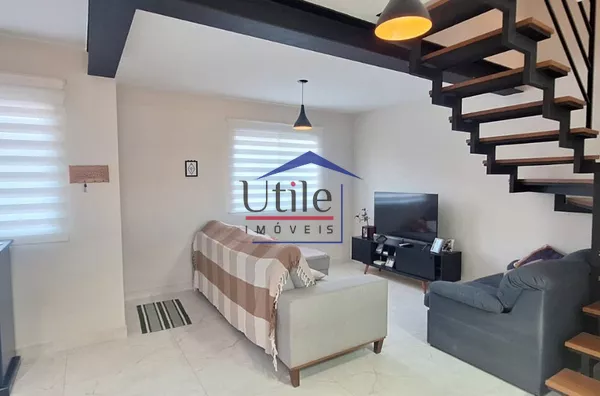 Casa à Venda Condomínio em Valinhos
