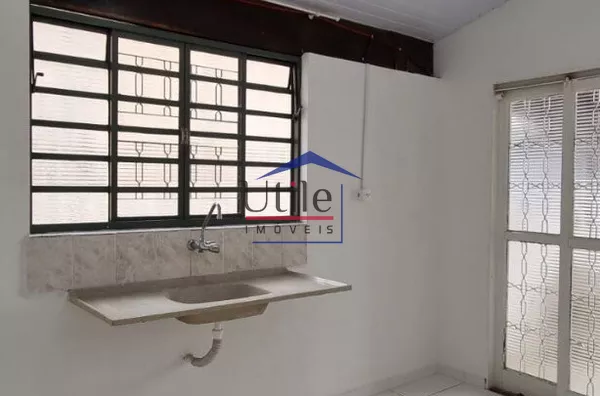 CASA SOBRADADA PARA LOCAÇÃO EM VALINHOS - JD. UNIVERSO - Foto 19