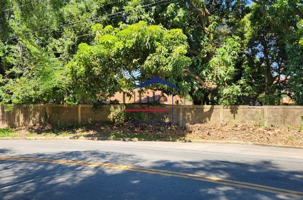 Terreno Comercial em Valinhos - Foto 1