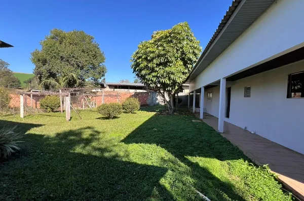 CHÁCARA A VENDA PRÓXIMA AO CENTRO 