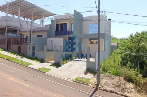 VENDA: LINDO SOBRADO NO LOTEAMENTO PAGNONCELLI