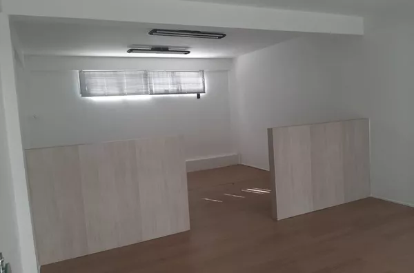 SALA COMERCIAL - 31 CENTRO COMERCIAL TAPAJÓS