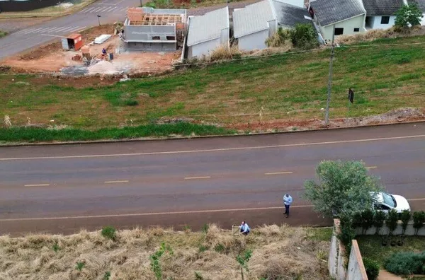 VENDA: TERRENO NO BAIRRO FRARON