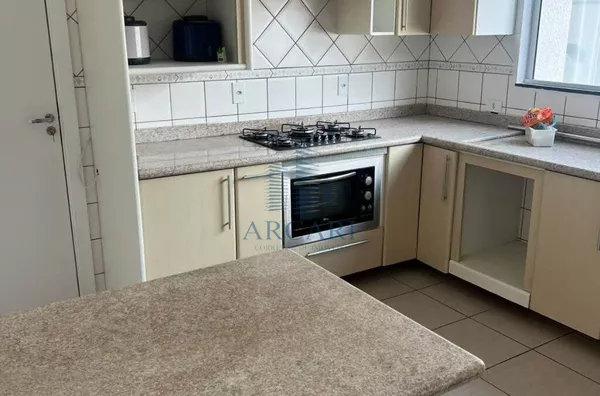 CASA DE ALTO PADRÃO, em área NOBRE da cidade - Foto 13