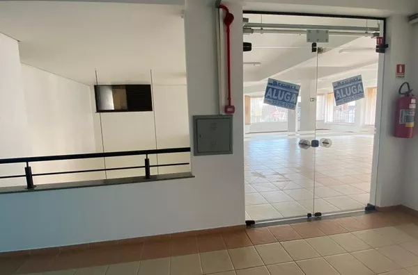 LOCAÇÃO: SALA 11 - SHOPPING ITACOLOMI 