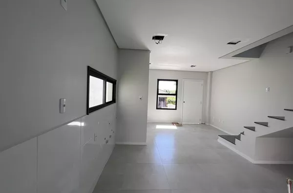 VENDA: SOBRADO NO BAIRRO SÃO FRANCISCO 