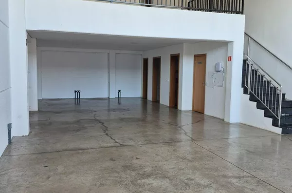 SALA COMERCIAL - RUA FARRAPOS 555