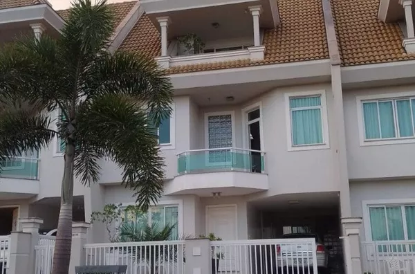 VENDA: CASA NO RES. PETRAS 