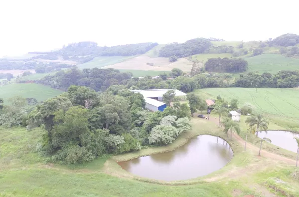 VENDA: CHÁCARA PRONTA EM MARIÓPOLIS 