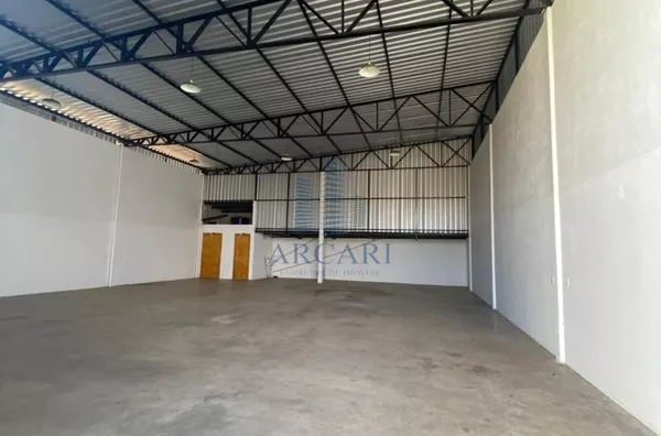 VENDA: BARRACÃO NO BAIRRO MENINO DEUS 