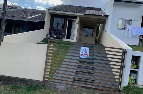 VENDA: CASA NO BAIRRO AEROPORTO 