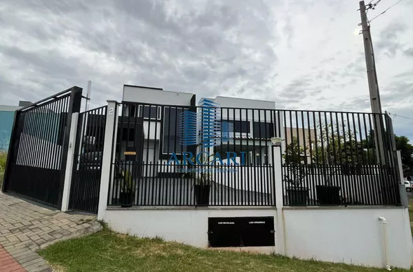 VENDA: SOBRADO  NO BAIRRO JARDIM FLORESTA