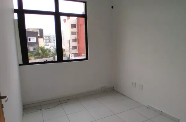 LOCAÇÃO: SALA COMERCIAL 101 - EDIFÍCIO COMERCIAL DALLA VALLE
