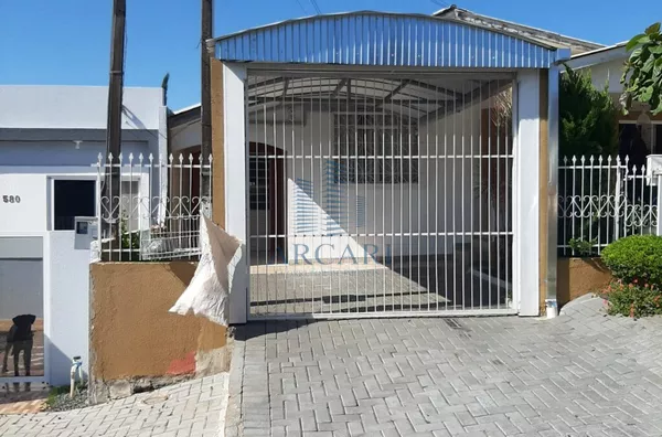 LOCAÇÃO: CASA NO BAIRRO NOVO HORIZONTE 