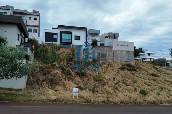 VENDA: TERRENO NO BAIRRO FRARON