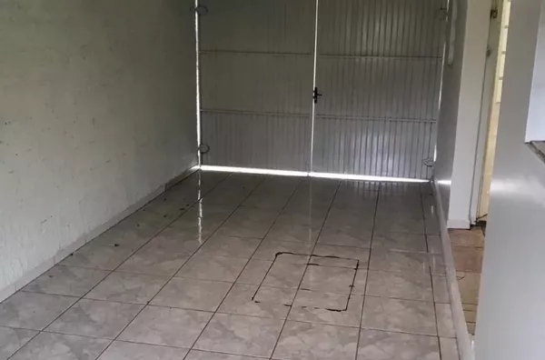 LOCAÇÃO: CASA NO BAIRRO PLANALTO - RUA DAS SIRIEMAS