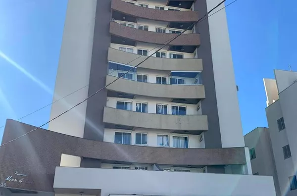 VENDA: APARTAMENTO NO EDIFÍCIO MONTE CARMELO
