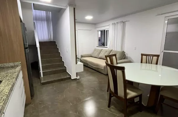 VENDA: SOBRADO  NO BAIRRO JARDIM FLORESTA