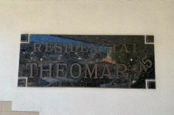 VENDA: APARTAMENTO NO RESIDENCIAL THEOMAR 