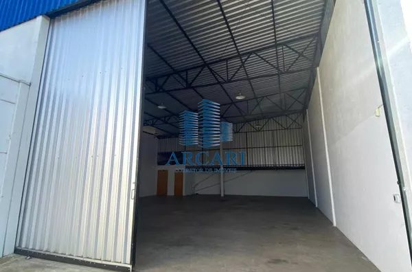 VENDA: BARRACÃO NO BAIRRO MENINO DEUS 