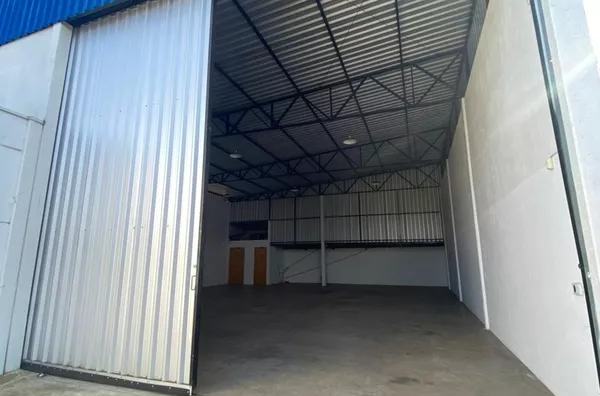 VENDA: BARRACÃO NO BAIRRO MENINO DEUS 