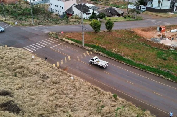 VENDA: TERRENO NO BAIRRO FRARON