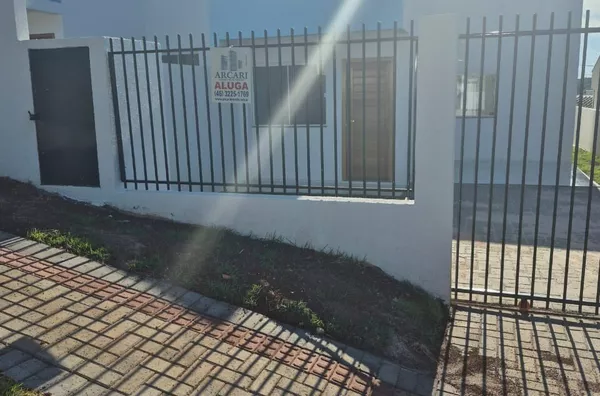 LOCAÇÃO: CASA NO BAIRRO FRARON (ROGERIO DAS CHAVES - CASA 01)