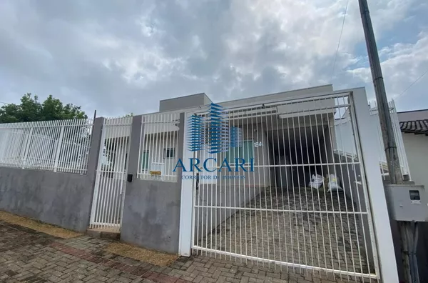 LOCAÇÃO: CASA SEMI MOBILIADA NO BAIRRO SÃO FRANCISCO