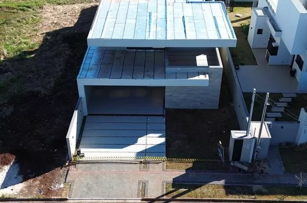 VENDA: CASA DE ALTO PADRÃO 