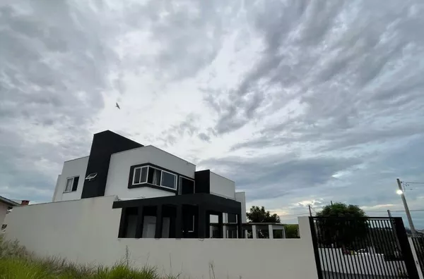 VENDA: SOBRADO  NO BAIRRO JARDIM FLORESTA