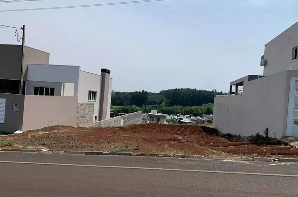 VENDA: TERRENO NO BAIRRO SÃO FRANCISCO 