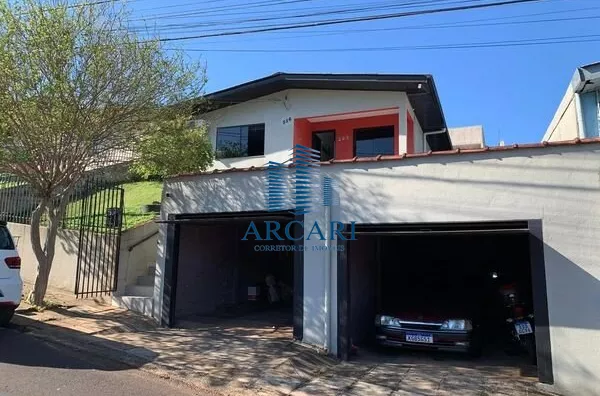 VENDA: CASA NO BAIRRO INDUSTRIAL