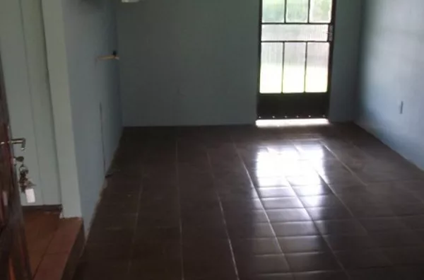 LOCAÇÃO: CASA NO BAIRRO VILA ISABEL 
