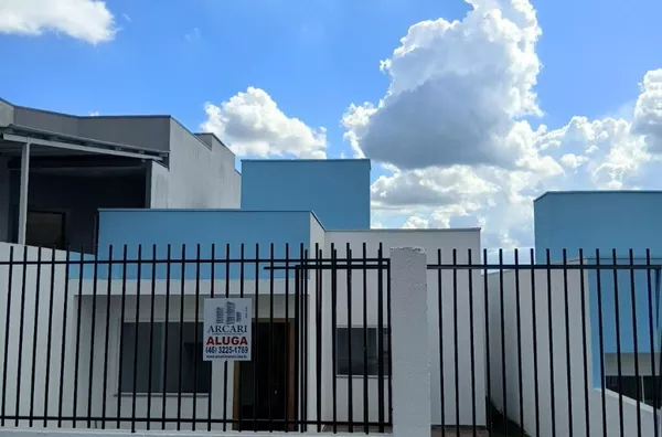 LOCAÇÃO: CASA NO BAIRRO FRARON (ROGERIO DAS CHAVES - CASA 01)