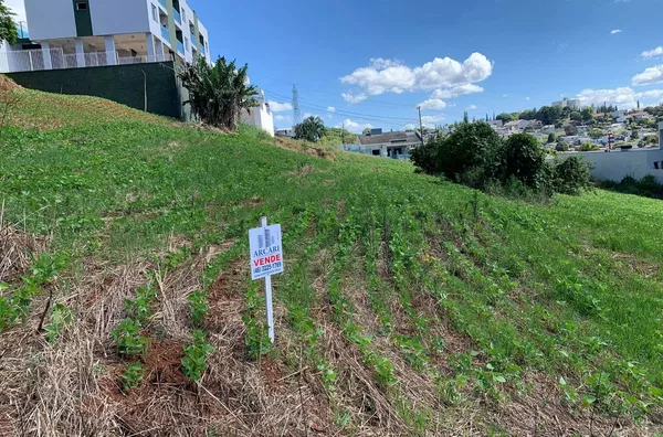 VENDA: TERRENO NO BAIRRO VILA ISABEL 