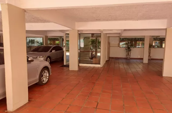 LOCAÇÃO: APARTAMENTO NO EDIFÍCIO VILA NÁPOLI