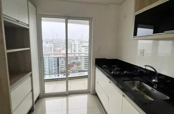 LOCAÇÃO: APARTAMENTO DE ALTO PADRÃO NO CENTRO 
