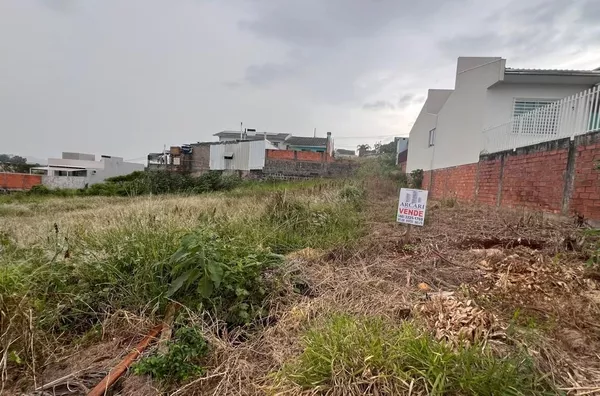 VENDA: TERRENO NO BAIRRO FRARON