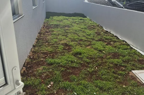 LOCAÇÃO: CASA NO BAIRRO FRARON (ROGERIO DAS CHAVES - CASA 01)