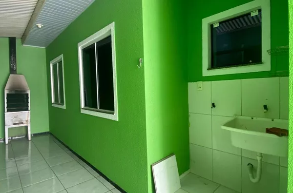 LOCAÇÃO: CASA NO BAIRRO PARQUE DO SOM 