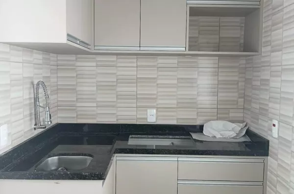 LOCAÇÃO: CASA NO BAIRRO FRARON (ROGERIO DAS CHAVES - CASA 01)