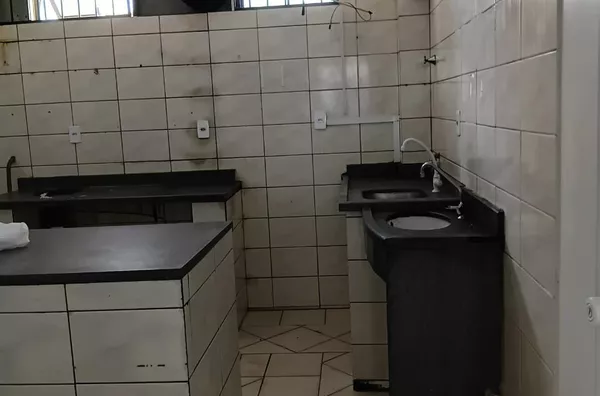 LOCAÇÃO: SALA PARA RESTAURANTE 