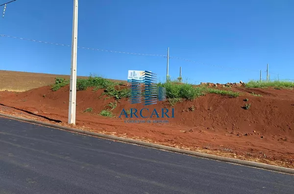 VENDA: TERRENOS NO BAIRRO JARDIM FLORESTA 