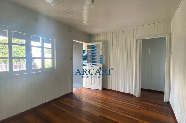 LOCAÇÃO: CASA NA RUA TUPINAMBA 