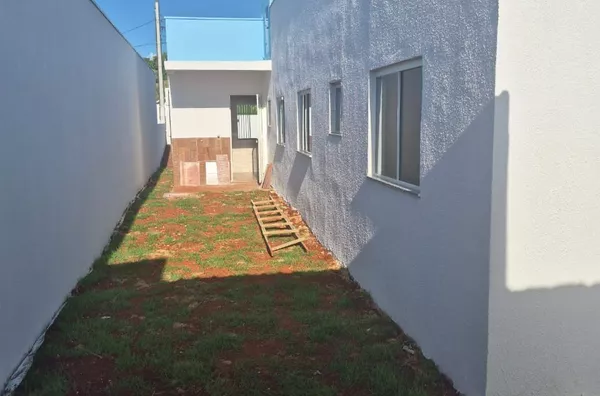 LOCAÇÃO: CASA NO BAIRRO FRARON (ROGERIO DAS CHAVES - CASA 02)