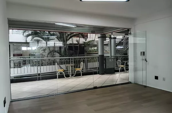 SALA COMERCIAL - 31 CENTRO COMERCIAL TAPAJÓS